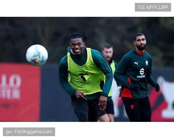 阿森纳计划夏窗8000万欧求购AC米兰前锋莱奥，已与经纪人初步接触